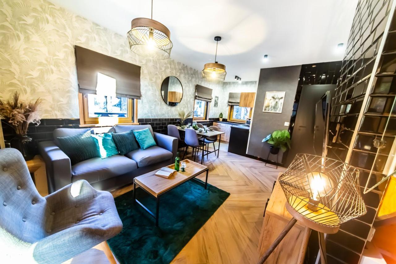 Chalet  Modern Folk 1